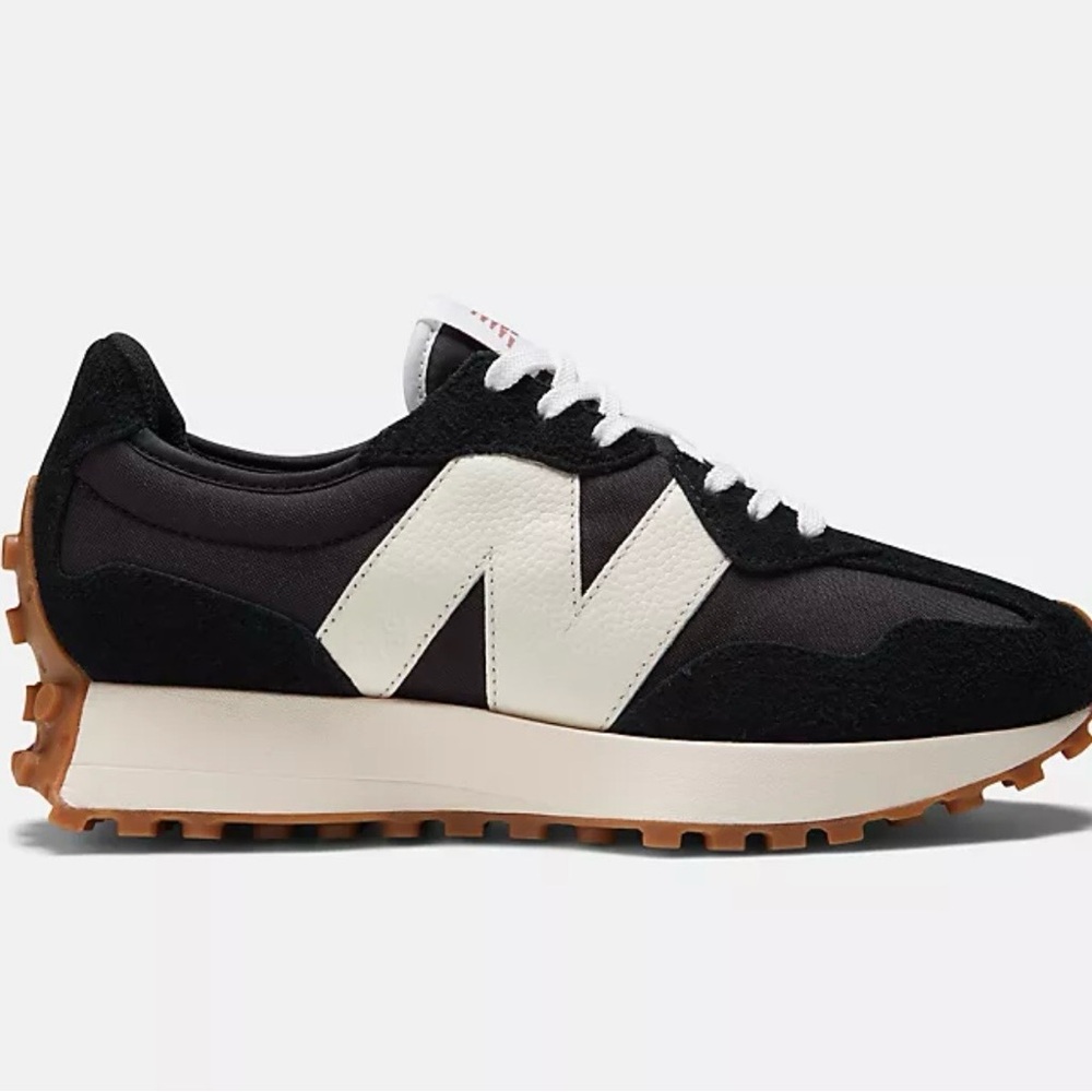 New Balance 327 Women’s 7